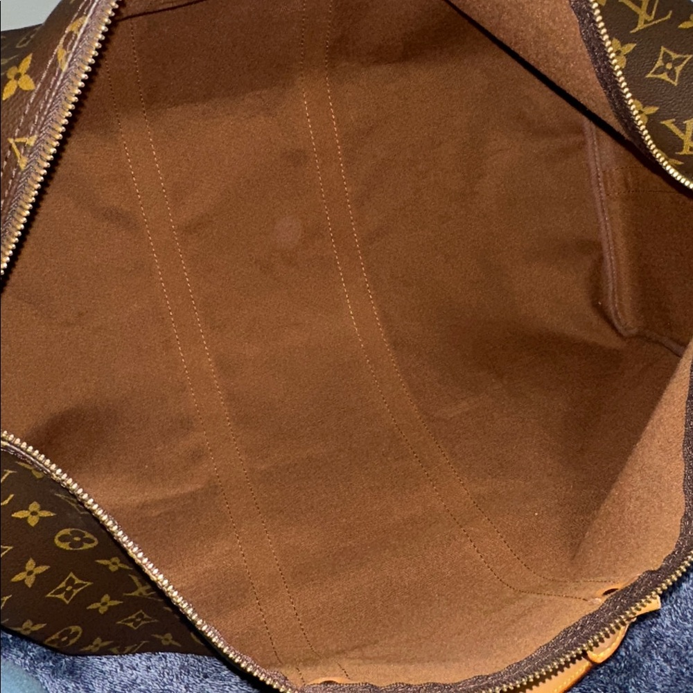 Louis Vuitton Keepall Bandoliere 55 - Picture 11 of 15